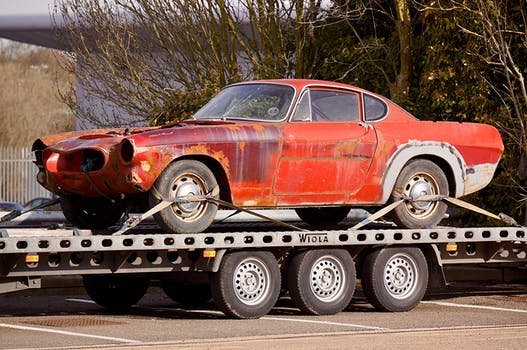 Comment tracter une remorque de 750 kilos avec la voiture la plus abordable et la plus fiable ?